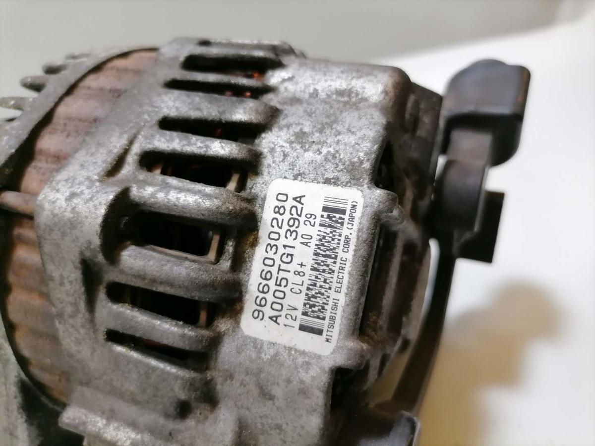 Peugeot 207 original Lichtmaschine Generator 1,4 54KW Bj.2011 Peugeot 207 original Lichtmaschine Generator 1,4 54KW Bj.2011